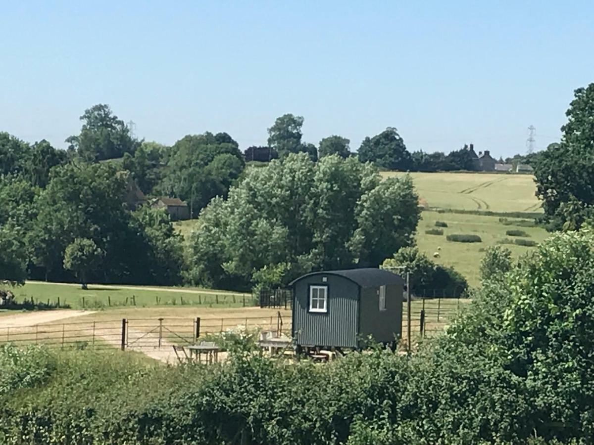 Weatherhead Farm Shepherds Hut Vila Buckingham Exterior foto
