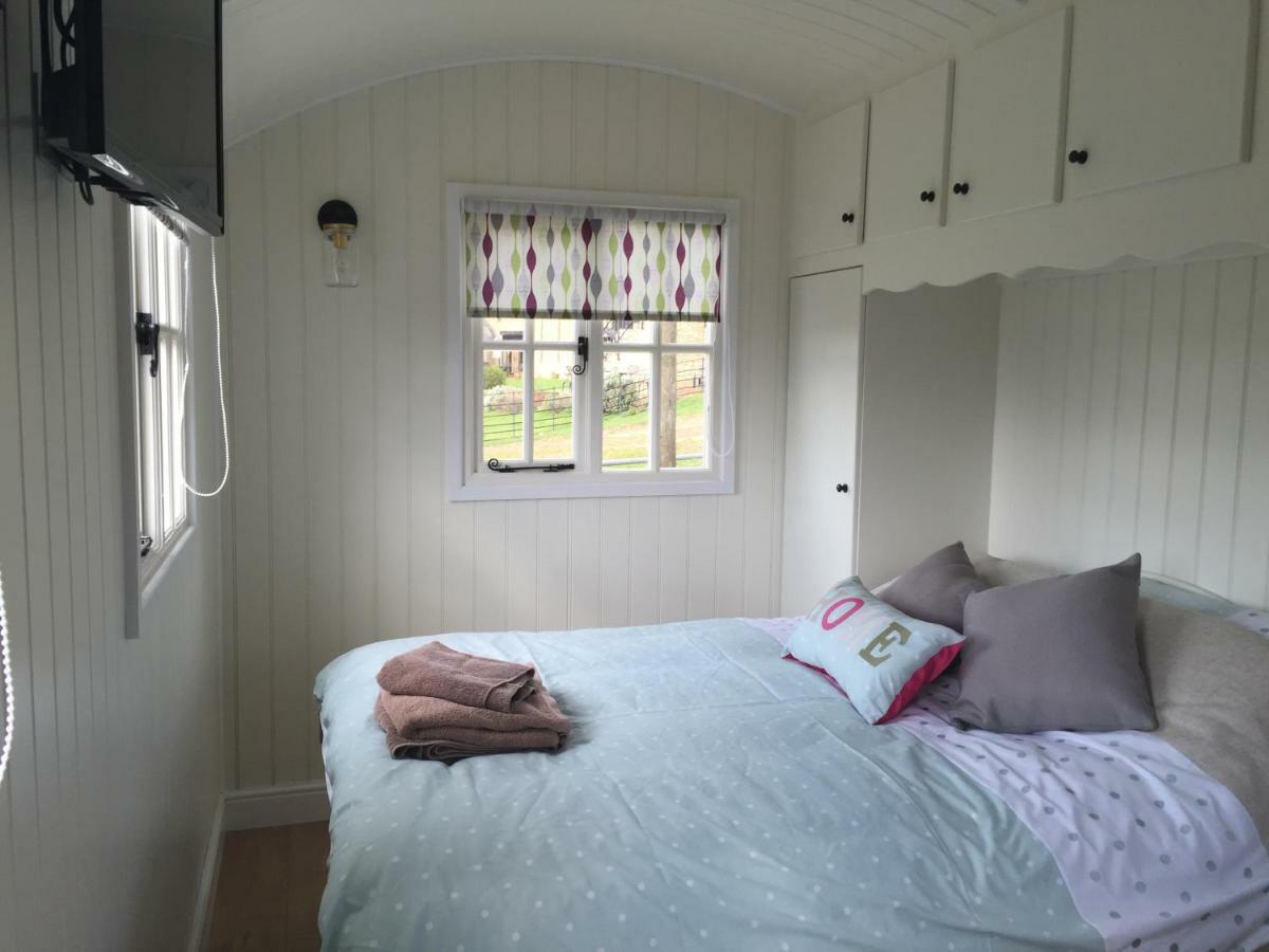 Weatherhead Farm Shepherds Hut Vila Buckingham Exterior foto